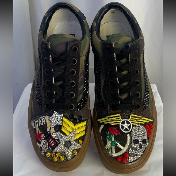 NEW ONE OF A KIND VANS Custom Low Top Camo Gum Sole W/Patches,Spikes & Stones - Picture 4 of 13